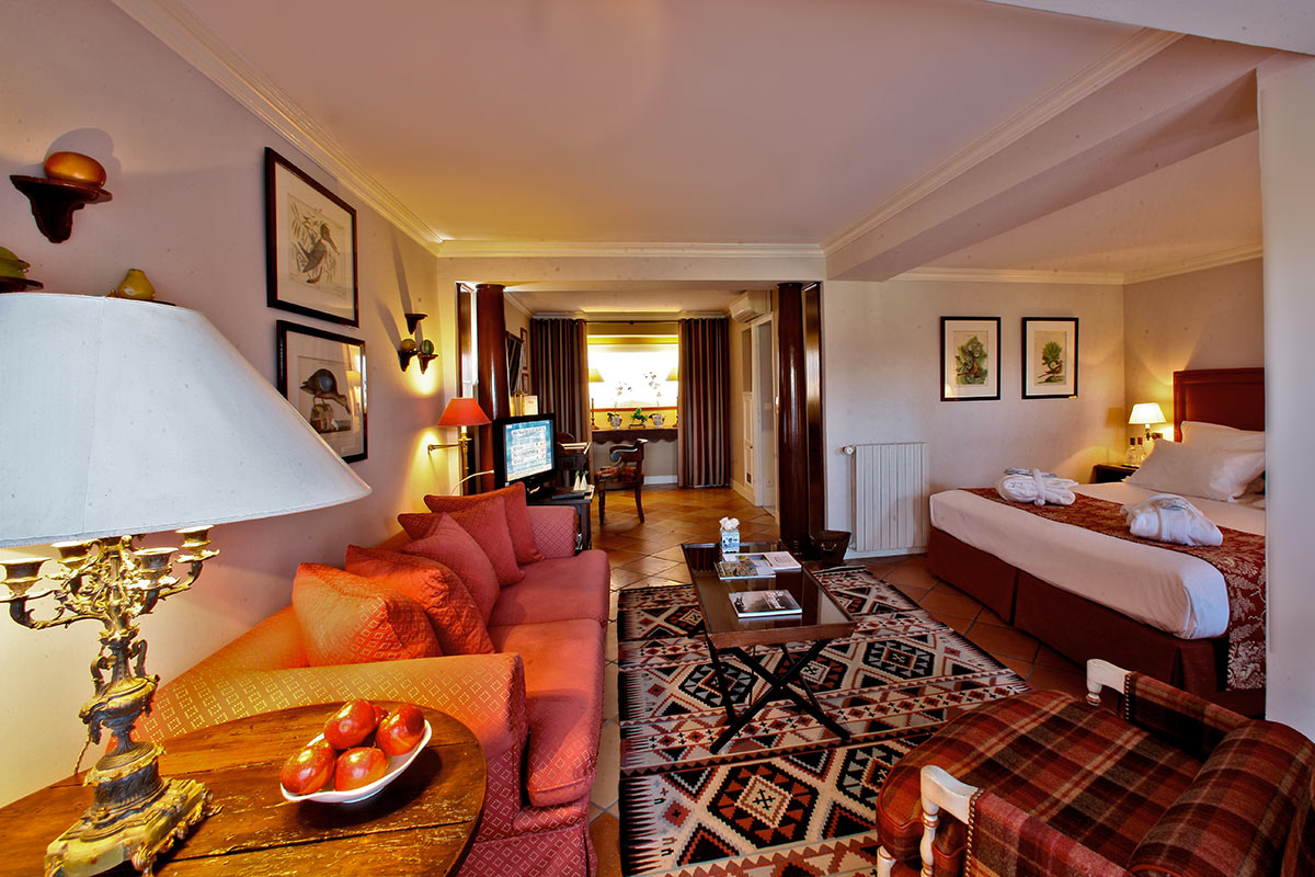 Junior Suites LE VIEUX LOGIS Hôtel 4 étoiles Relais & Châteaux Périgord