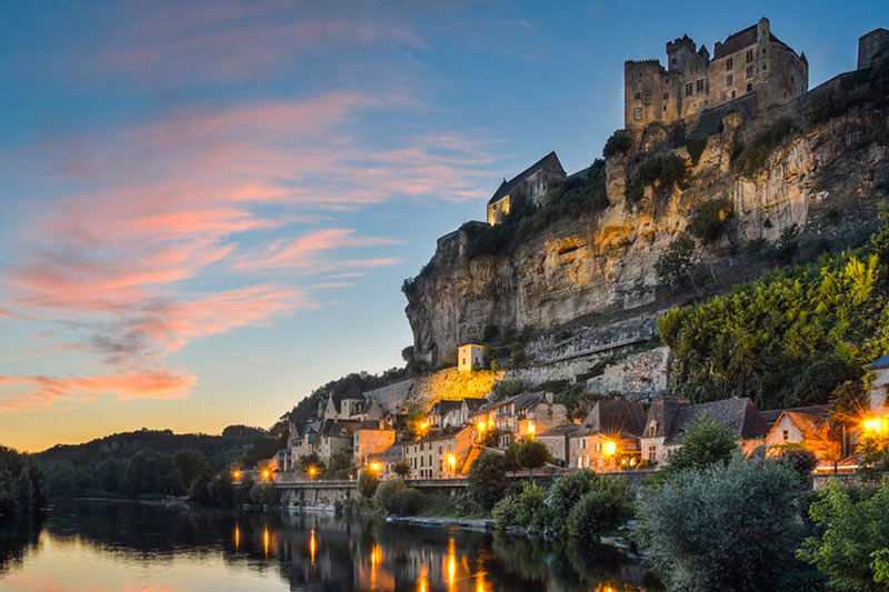 Château de Beynac Tourisme en Périgord -Vallée de la Dordogne