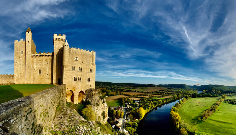 Château de Beynac Vallée de la Dordogne - Circuits touristiques du Vieux-Logis Hôtel 4 étoiles Relais & Châteaux