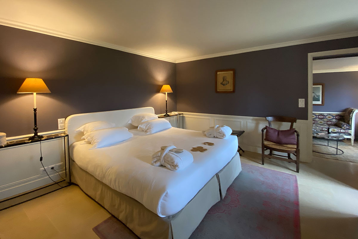 Chambre Junior suite LE VIEUX LOGIS - Hôtel 4 étoiles Relais & Châteaux